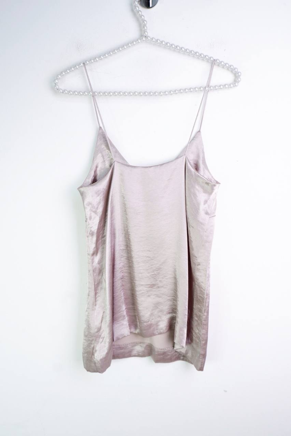 Топ H&M с атласным блеском, маркировка 34, визуально на 40 размер