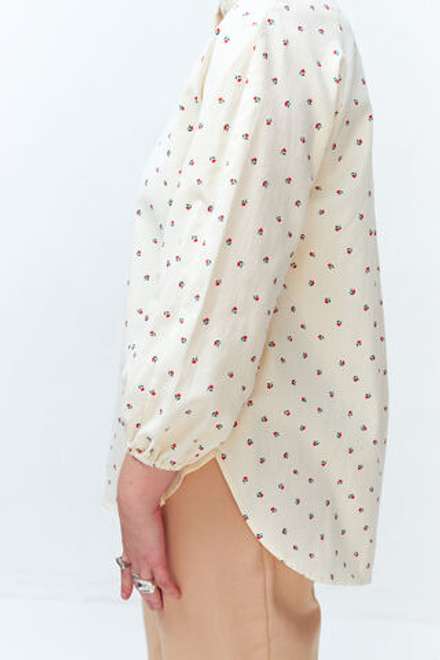 Рубашка покроя реглан молочного цвета в цветочек
