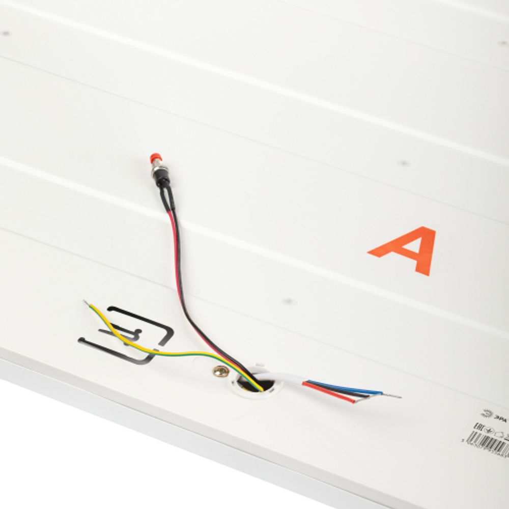 Светильник светодиодный ЭРА SPO-6-36-6K-M-EM 36Вт 6500K 595х595 матовый со встроенным БАП 1час | Светильники с внутренним драйвером