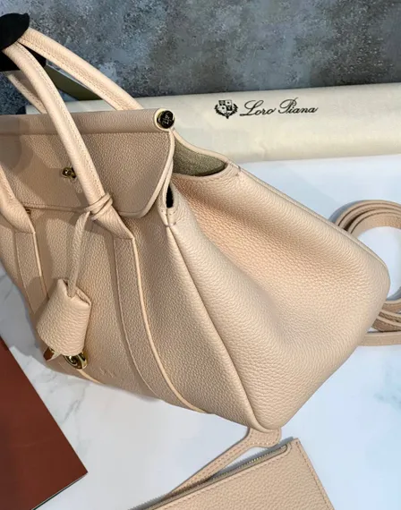 Сумка Loro Piana Loom L25 из зернистой кожи