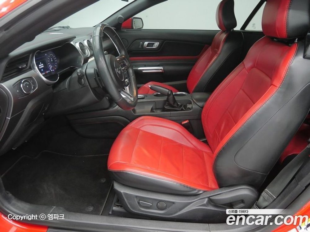 Ford Mustang Convertible (04.2021)