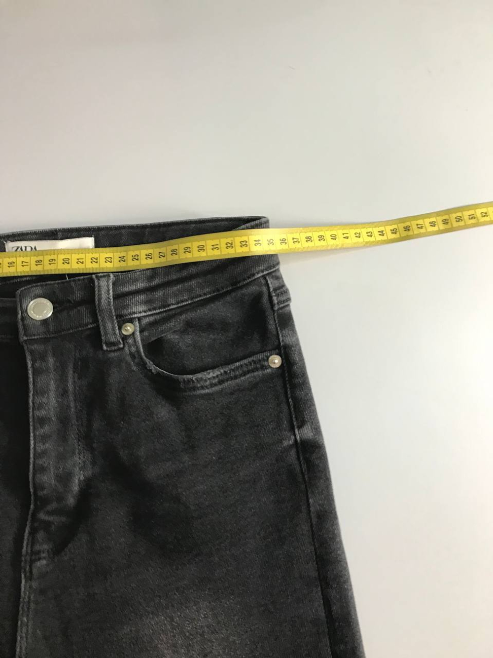 Джинсы Zara зауженные, маркировка 36, визуально на 42 размер