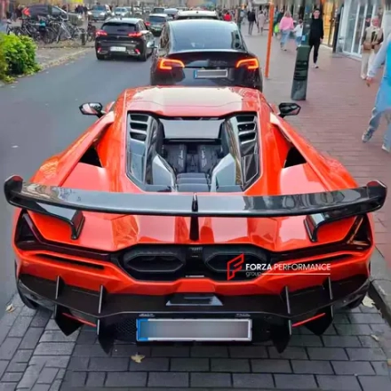 Карбоновый спойлер на крышку двигателя для LAMBORGHINI REVUELTO 2023+ Ламборгини