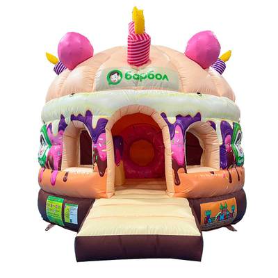 Коммерческий надувной батут «Торт» 4*4*3,5 м