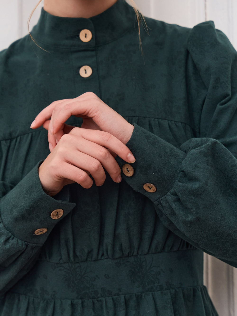 Платье с оборками