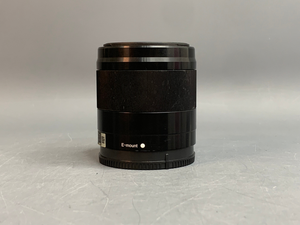Sony 50mm f/1.8 OSS