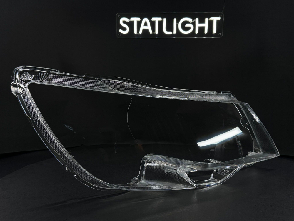 Правое стекло фары Skoda Superb 2 2013-2015 рест