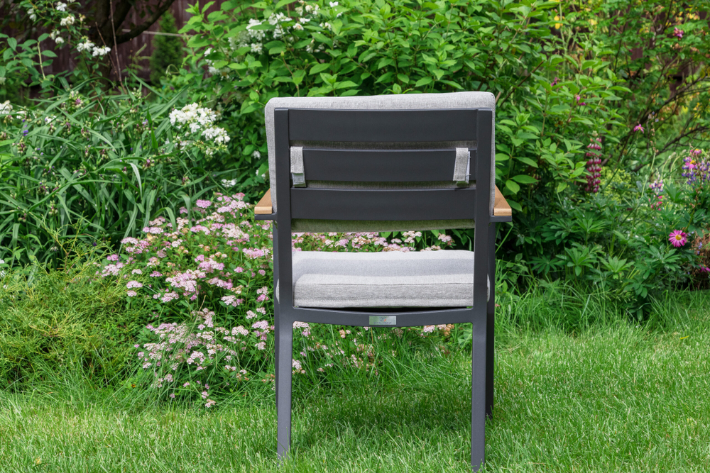 Обеденное кресло ROYAL FAMILY OSCAR с подлокотниками из поливуда