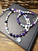 Комплект украшений авторский из натуральных камней. Колье и браслет Веселое разноцветье. Бижутерия на шею, на руку для женщин, девушек. Летнее женское украшение