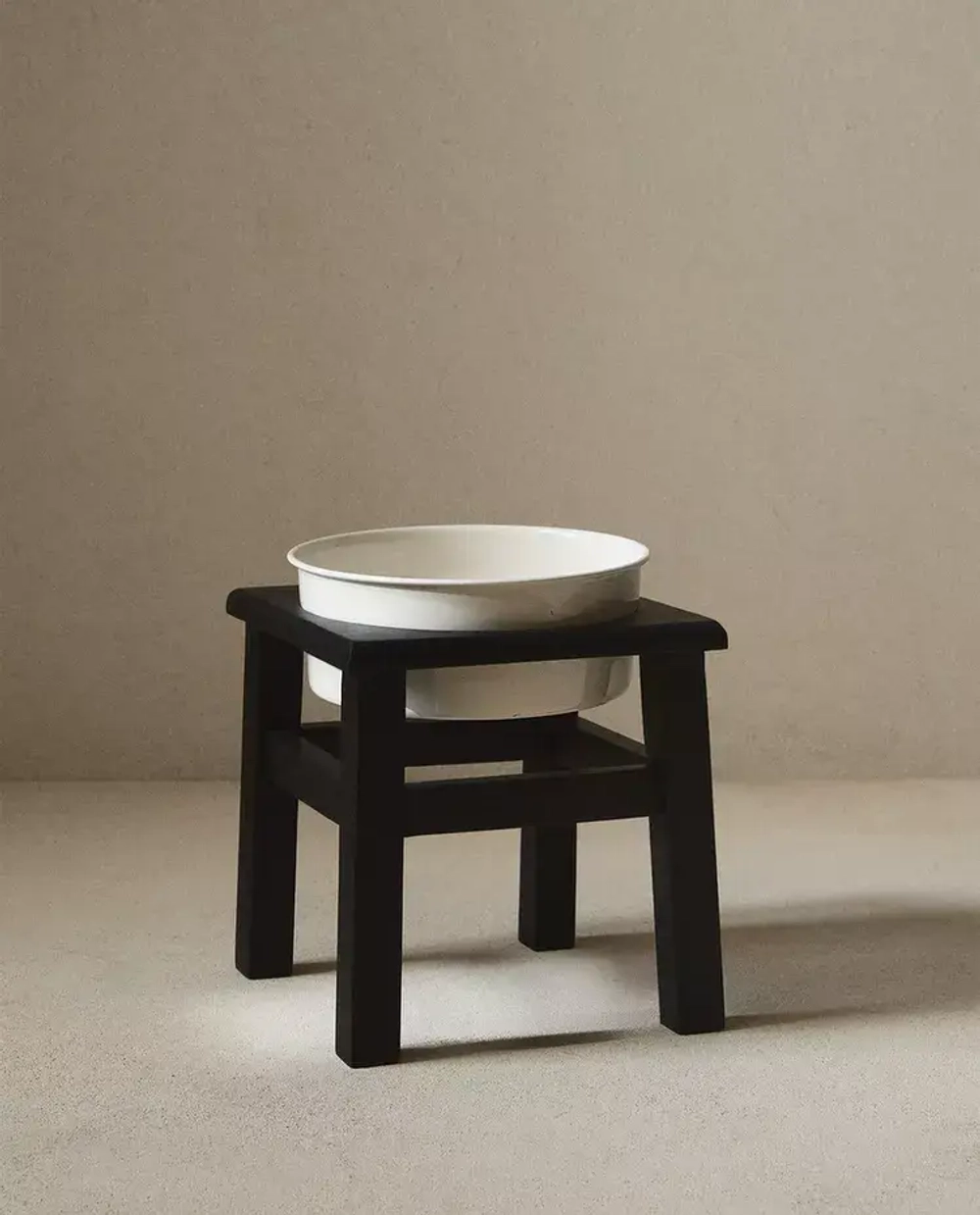 ZARA HOME МИСКА ДЛЯ КОРМА ДЛЯ ДОМАШНИХ ЖИВОТНЫХ С ПОДСТАВКОЙ, ЧЕРНЫЙ