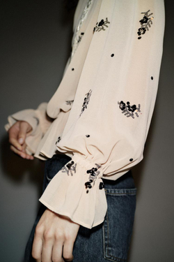 ZARA ПОЛУПРОЗРАЧНАЯ БЛУЗА С ПАЙЕТКАМИ, РАЗНОЦВЕТНЫЙ