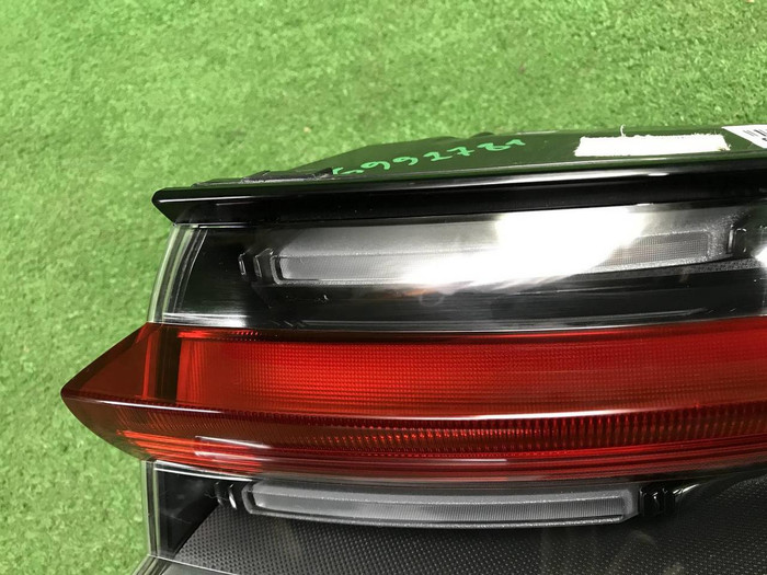 Фонарь правый внешний Porsche Macan 95b (18-нв)