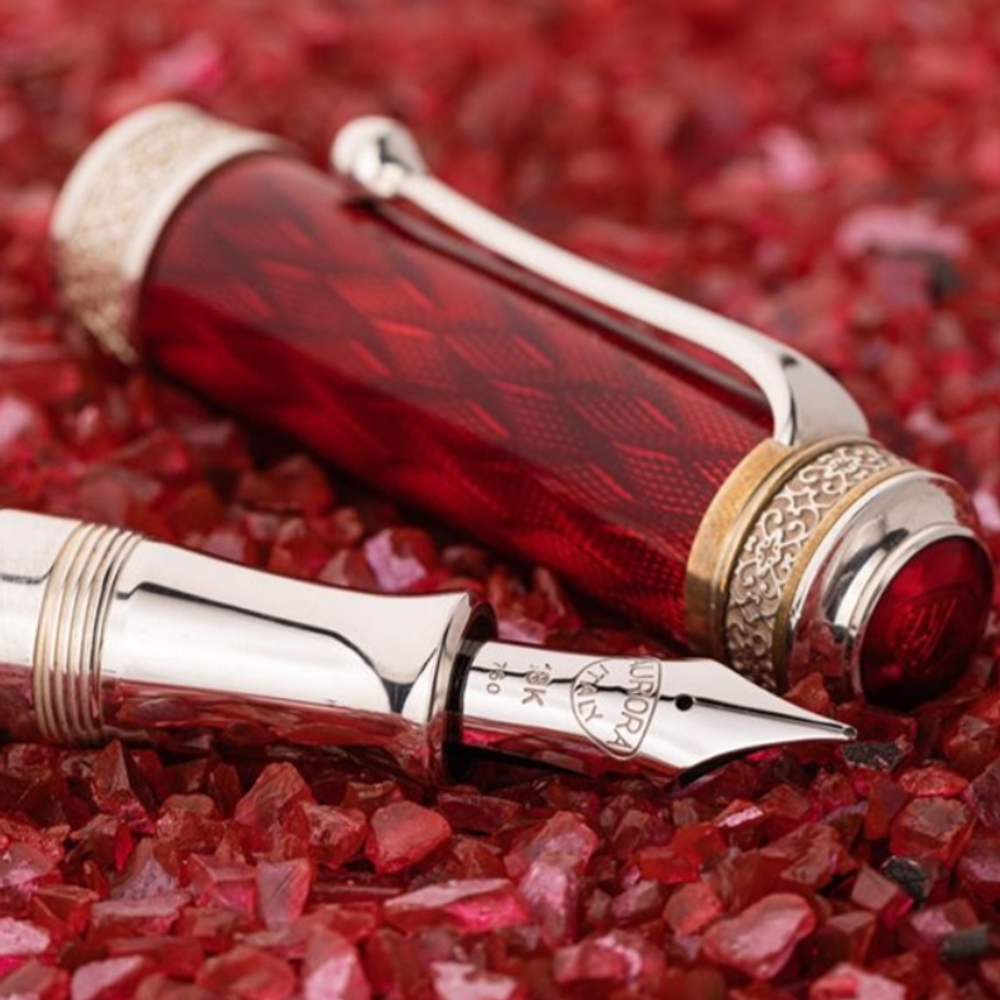 Перьевая ручка Aurora 100° Anniversario Red CT, перо — F, в подарочной коробке