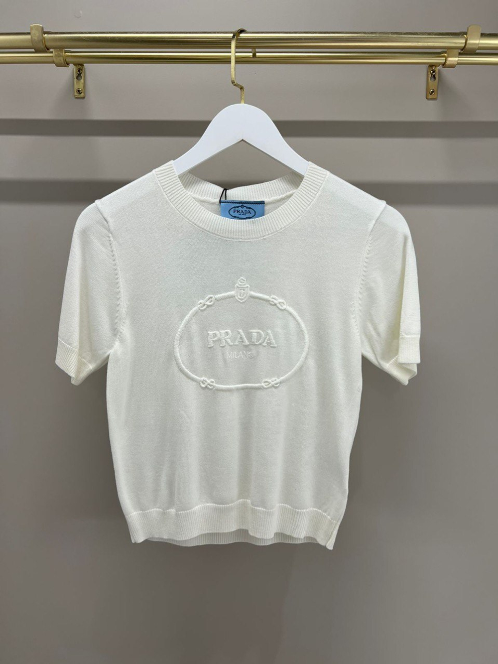 Футболка Prada