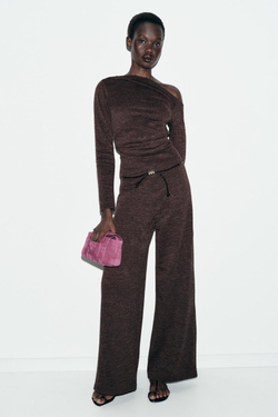 ZARA ТОП АСИММЕТРИЧНОГО КРОЯ ИЗ ТКАНИ ПИКЕ, ТЕМНО-КОРИЧНЕВЫЙ