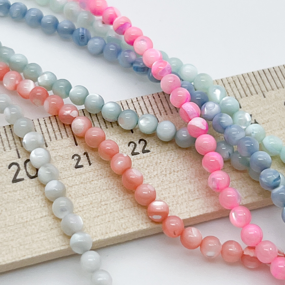 Перламутр тонированный, цвет мятный, диаметр 3,5 мм, цена за нить 115 шт (около 38 см)