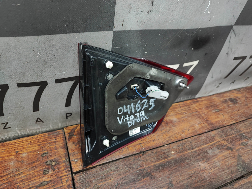 Фонарь задний левый Suzuki Vitara 2 18-24 Б/У Оригинал 3570286R00