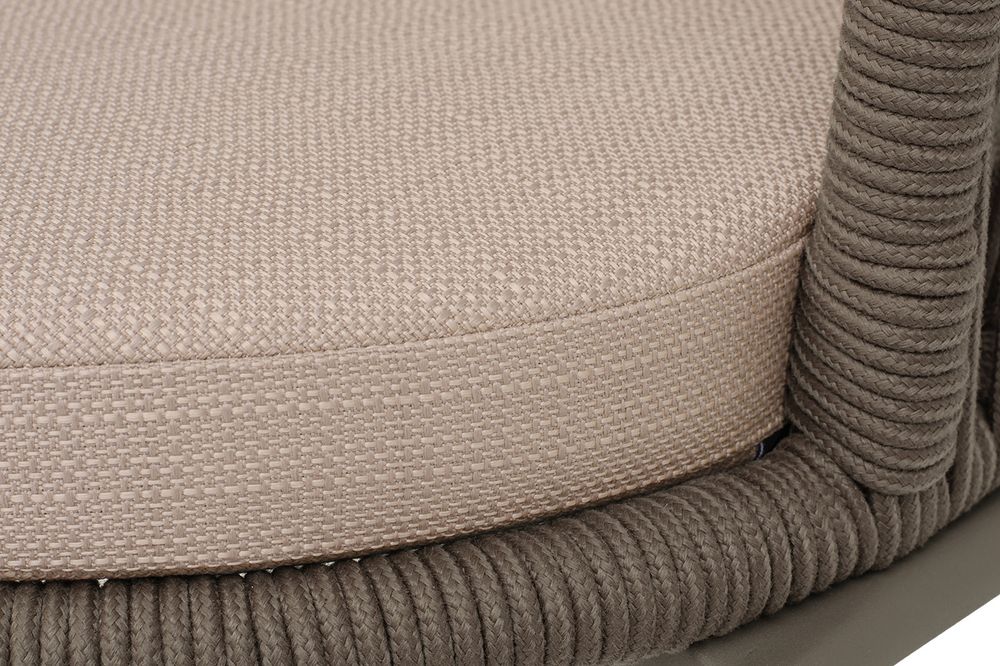 "Люксембург" стул плетеный из роупа, каркас из стали бежево-серый (RAL7006) муар, роуп коричневый круглый, ткань Mossle бежевая