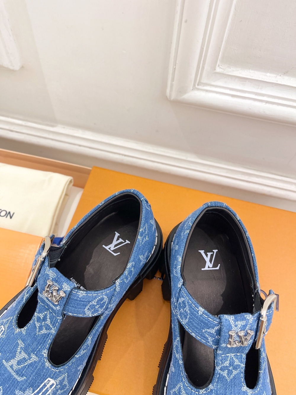 Louis Vuitton Checker Mary Jane