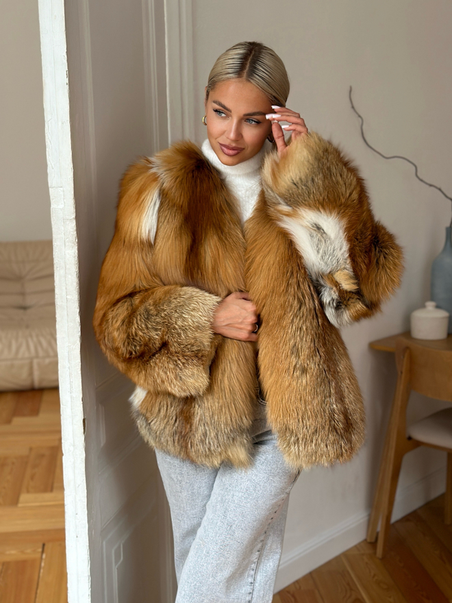 Шуба из меха лисы «огневки»  60см