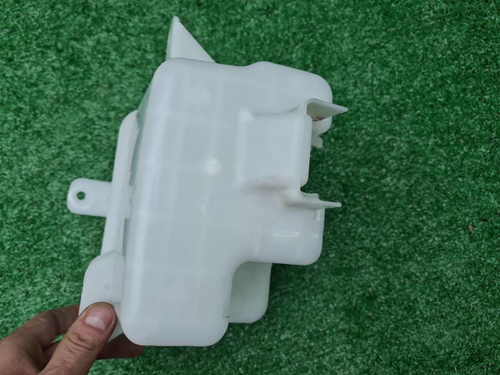 Бачок омывателя Geely Tugella (2019-2024)