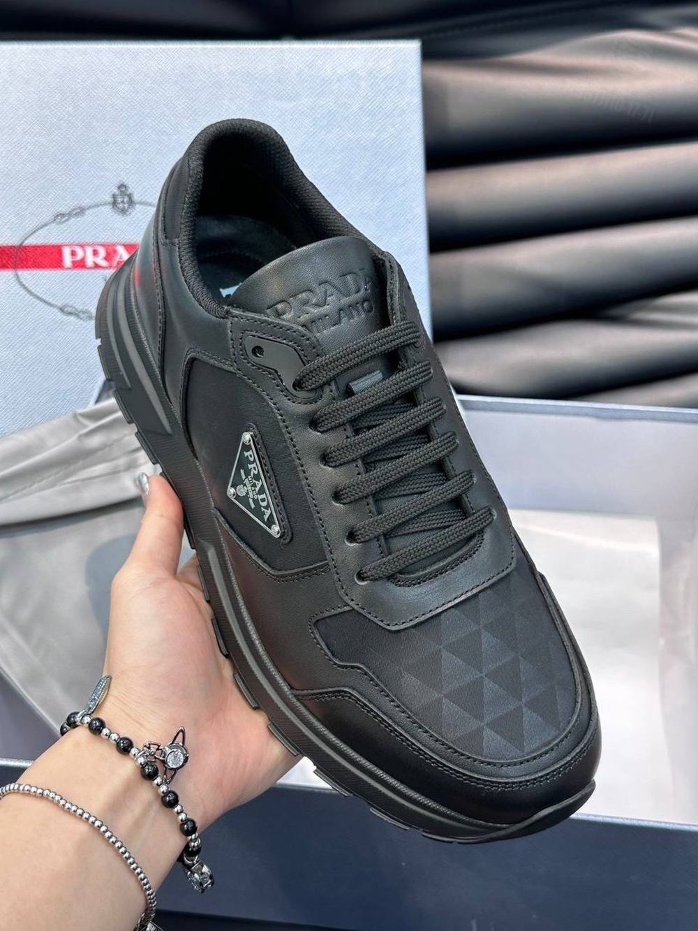 Кроссовки Prada