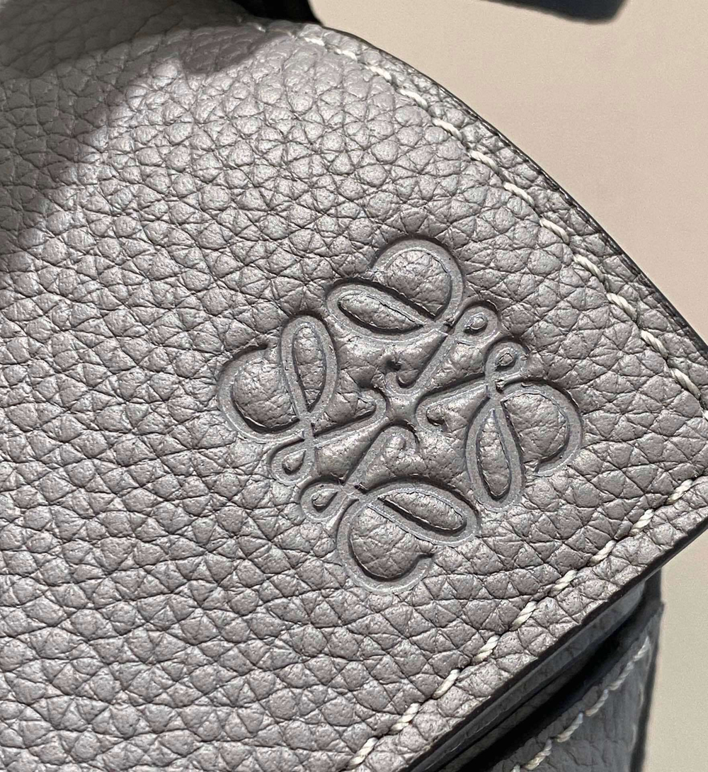 Loewe Puzzle 24 cm