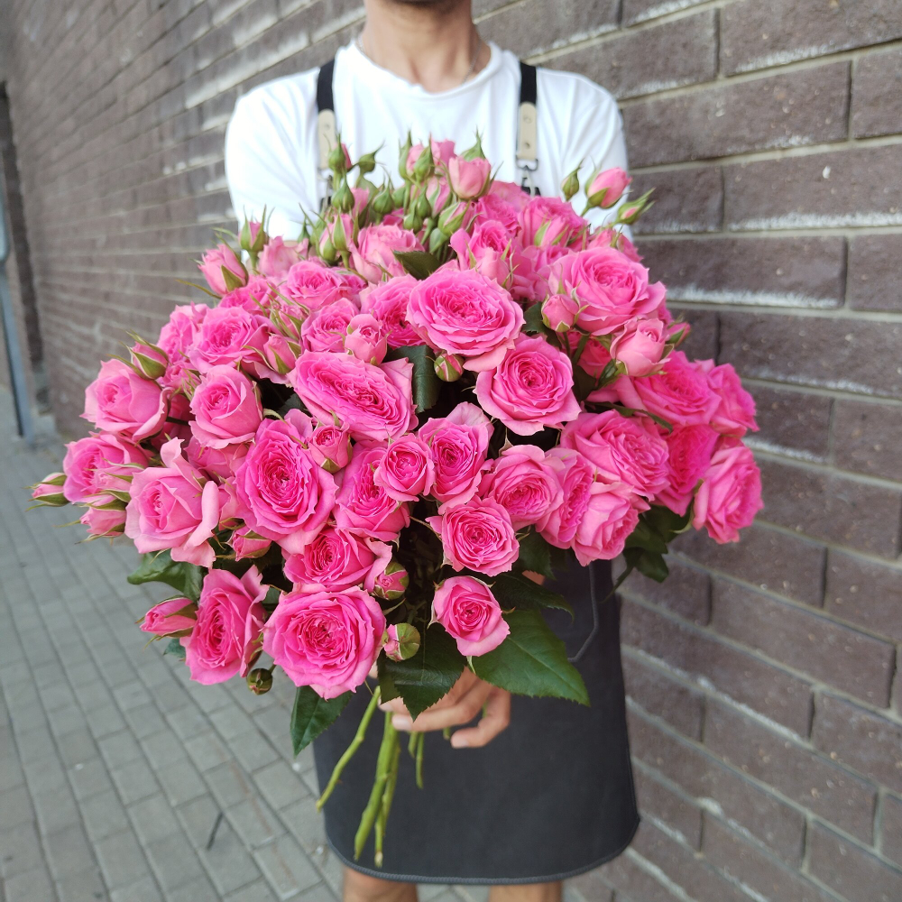 Букет из кустовых роз 9шт