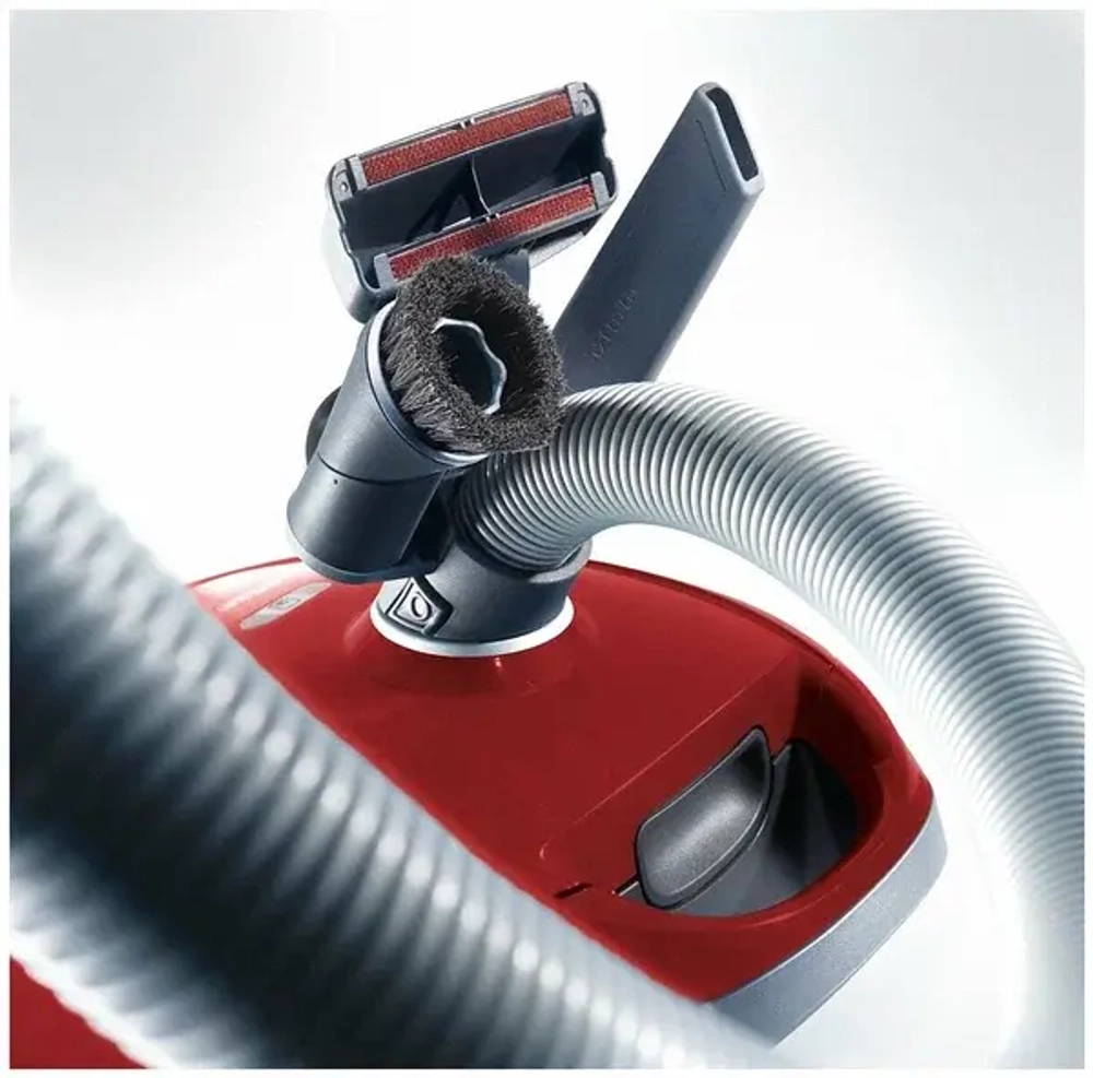 Пылесос Miele Compact C2 Cat & Dog SDBF5