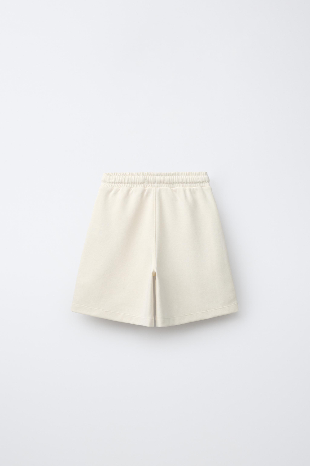 ZARA КОМПЛЕКТ ИЗ ФУТБОЛКИ И ШОРТОВ ИЗ ТКАНИ ИНТЕРЛОК, ЭКРЮ