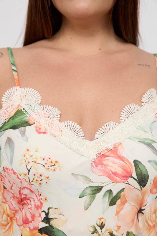 Платье-комбинация на тонких бретелях с отделкой кружевом, цветочный принт