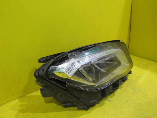 Битая Фара правая Mercedes GLA x156 (2017-2020) LED
