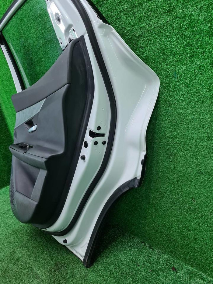 Дверь задняя правая Changan Uni-T (20-нв) В сборе