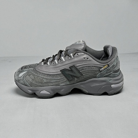 New Balance 1000 • Cordura Dark Gray