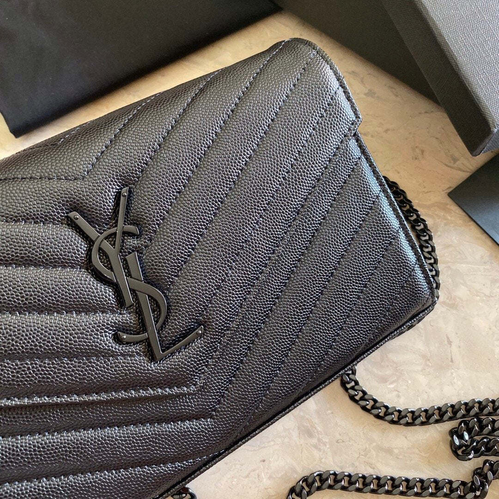 Yves Saint Laurent Woc 22 cm