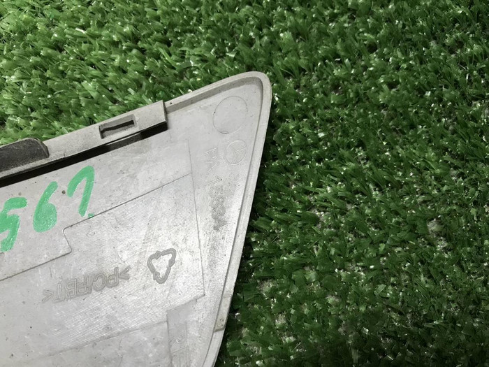 Крышка форсунки правая Mercedes S W221 (2009-2013)