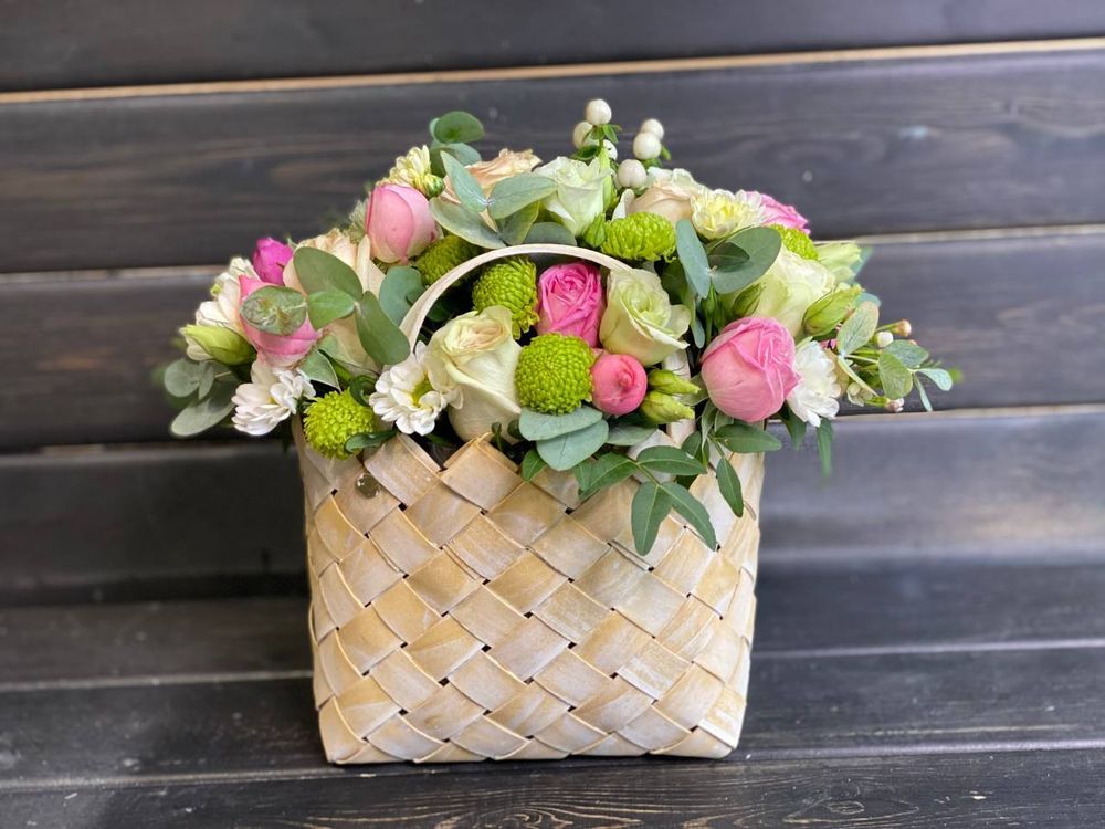 Коробочка плетеная светлая