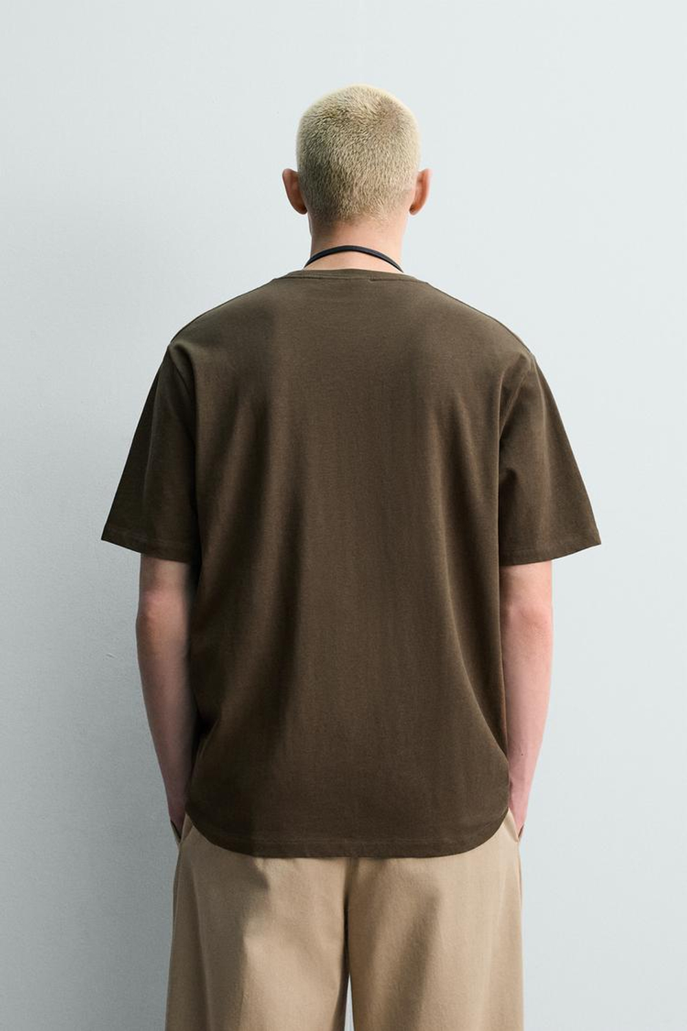 ZARA ФУТБОЛКА REGULAR FIT ИЗ СМЕСОВОГО ХЛОПКА, КОРИЧНЕВЫЙ