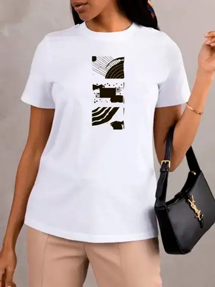 Футболка больших размеров с принтом фигуры