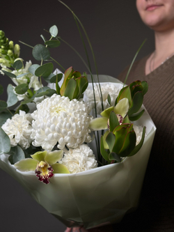 Сборный букет «Зелёный аккорд»