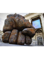 Современная скульптура Кулак 200 см