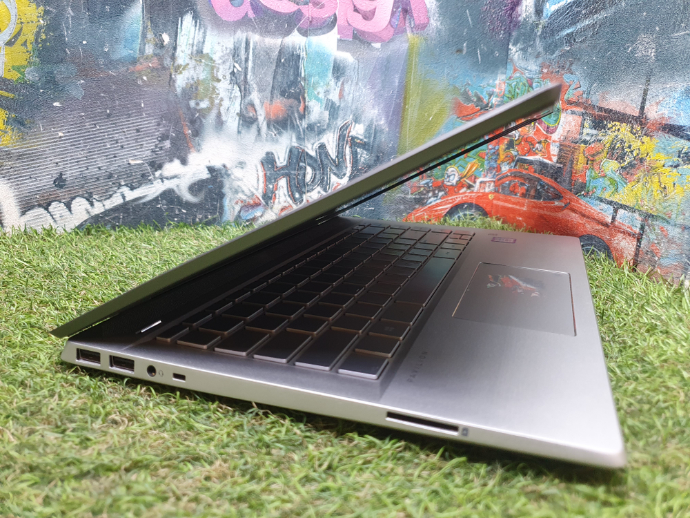 Ноутбук HP i3-8/4Gb/FHD/14-ce0034ur 4JS16EA