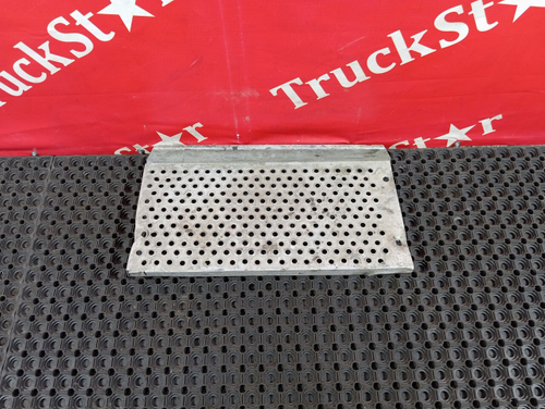 Трап над глушителем