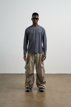 Брюки Nothomme Monterest Distressed Workwear Parachute Pants "Moon White Gray Spot"