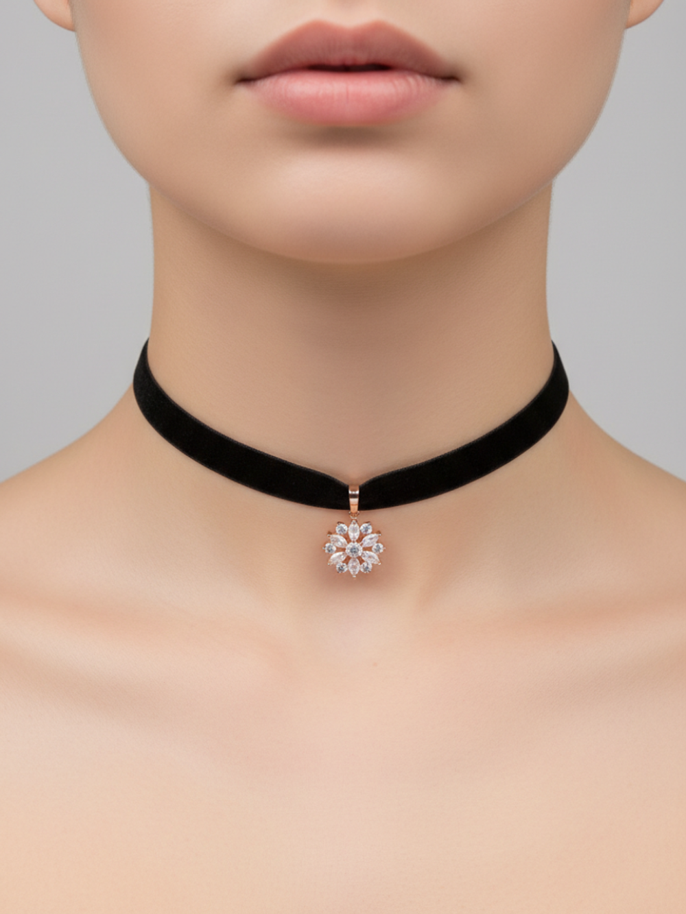 Чокер 1 см с подвеской цветок