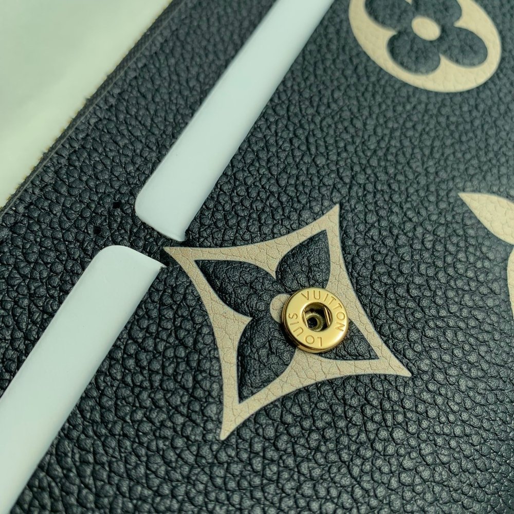 Louis Vuitton Emilie Wallet