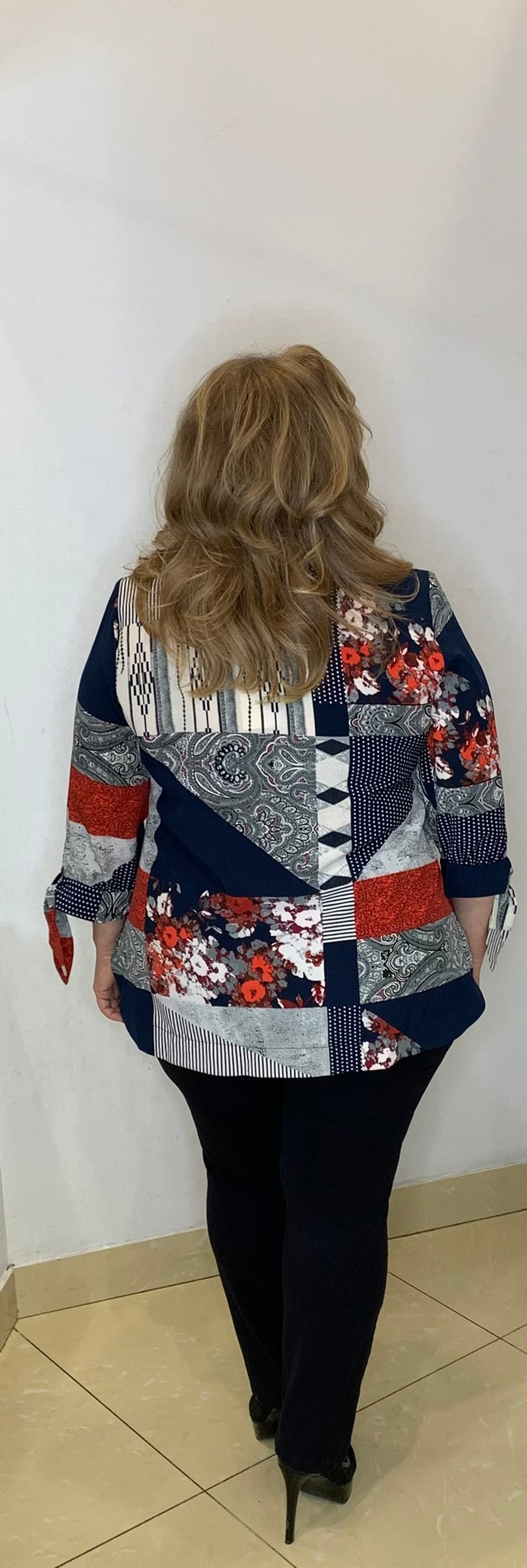 Цветная тонкая рубашка