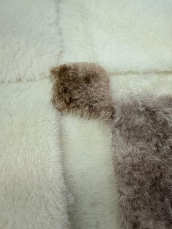 Ковер прямоугольный натуральный мех овчина, 210 х 170 см.