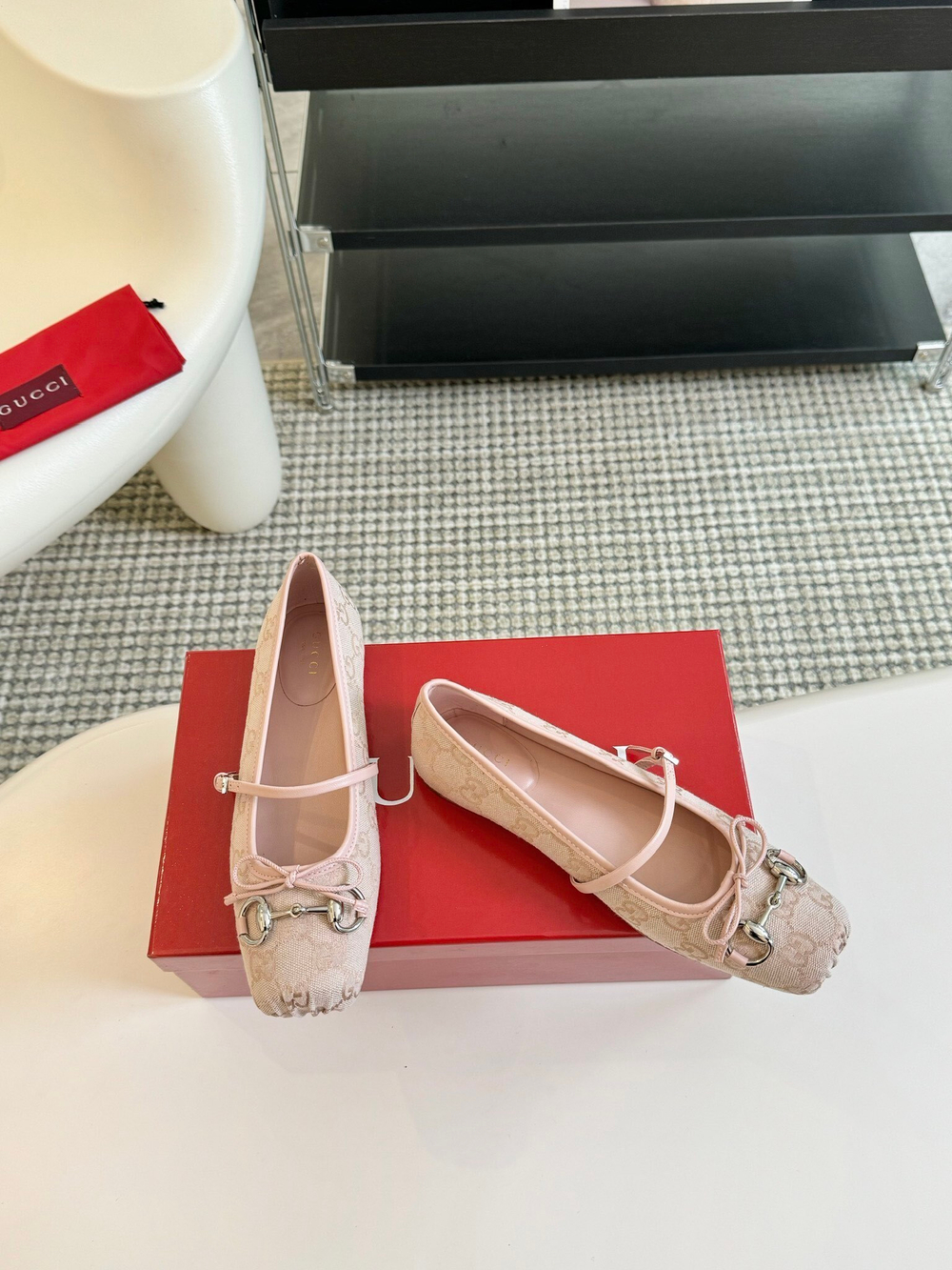 Gucci Flat