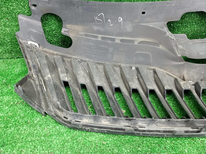 Решетка радиатора Skoda Rapid 1 (2012-2020)